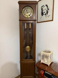 Orologio a pendolo a colonna vintage