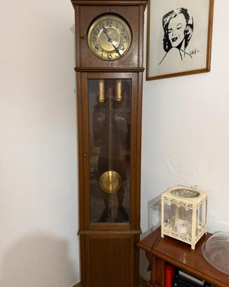 Orologio a pendolo a colonna vintage