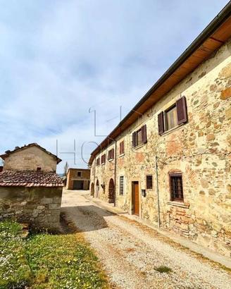 Rustico / Casale di 90 m² con 4 locali e box auto 