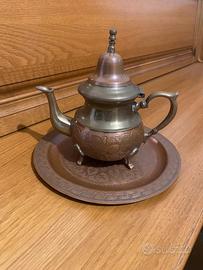 Teiera arabica + piatto Vintage in rame ed ottone