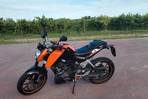 KTM Duke 125 ABS