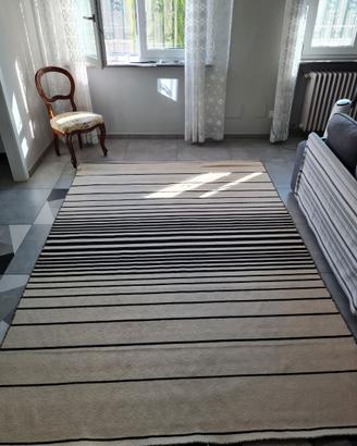 Tappeto bianco e nero 200x290