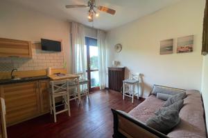 Appartamento bicamere con due terrazzi, cantina...