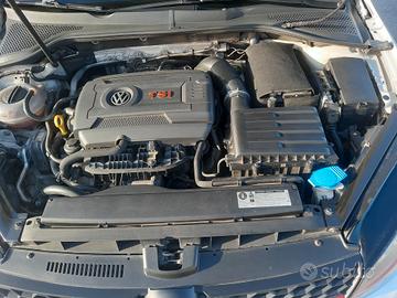 golf gti7 visibile in Milazzo tel 3925404621