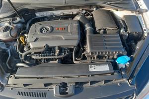 golf gti7 visibile in Milazzo tel 3925404621