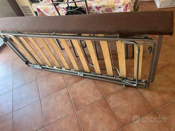 Letto a doghe singolo con materasso nuovo