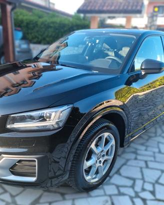 Audi Q2 30 1.6 tdi Admired s-tronic