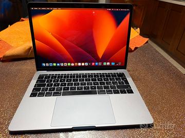 Macbook pro 13 2017 acquistato 2019 128gb ssd 8gb