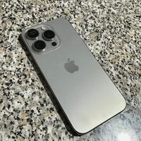 iPhone 15 Pro 256GB Titanio