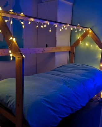 Struttura letto a capanna 