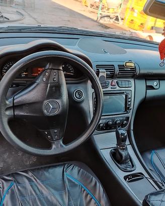 i Mercedes Benz C-Class coupe  c220 