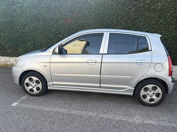 Kia Picanto 1.1 Benzina - Neopatentati