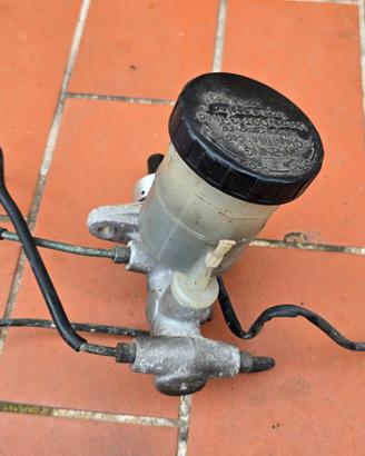 pompa freni suzuki samurai vitara sj