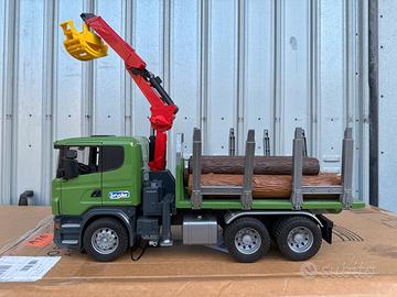 Bruder Scania gru legna