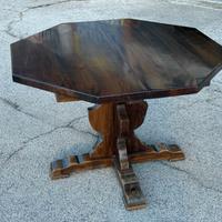 Tavolo ottagonale allungabile in castagno