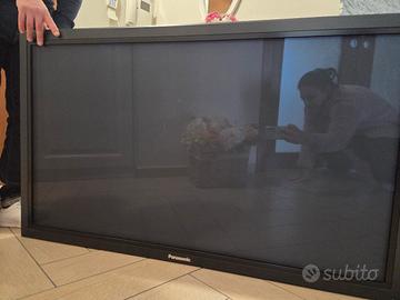 Tv Panasonic 55 pollici piu staffa