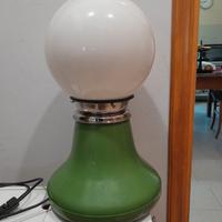 Lampada da tavolo