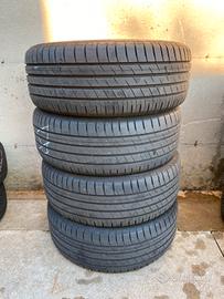 Pneumatici 215 55 17 Goodyear