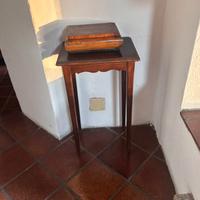 Mini tavolino da ingresso in legno