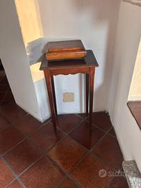 Mini tavolino da ingresso in legno