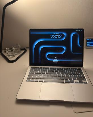 Macbook Air M4 2025