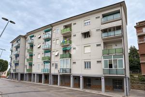 3 LOCALI A ANCONA