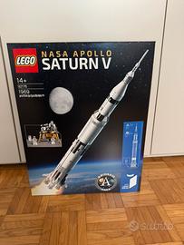 Lego Saturn V 92176 (ultima produzione 2021) NUOVO