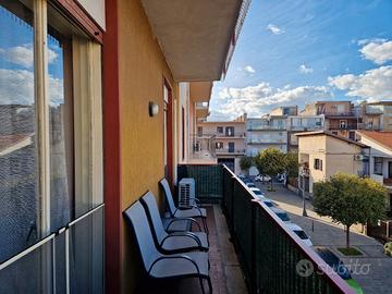 Comodo appartamento via De Felice