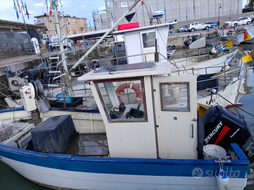 Barca da pesca con licenza