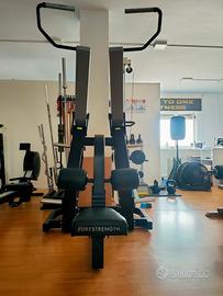 Pull Down Technogym Pure Strength