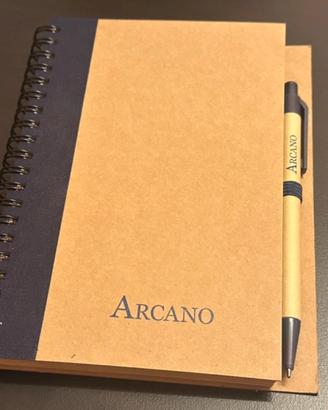 Agenda a spirale con penna