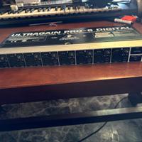 Behringer Ultragain Pro-8 Digital ADA8000