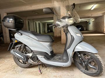 Scooter Tweet 125