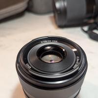 Sony 35 mm F1.8. APS-C mirrorless Attacco E