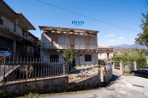 Centola: casa indipendente