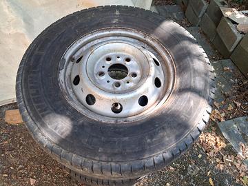 ruote iveco 225/75 r16 c