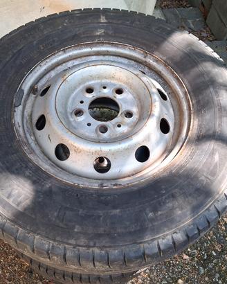 ruote iveco 225/75 r16 c