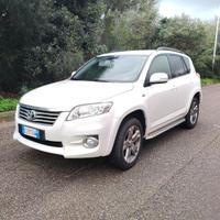 TOYOTA RAV4 2.2D 150CV AUTOMATICA GANCIO TRAINO