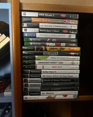 videogiochi e 2 videocamere, ps2, ps3, xbox, psp