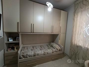 cameretta a ponte+ scrivania 