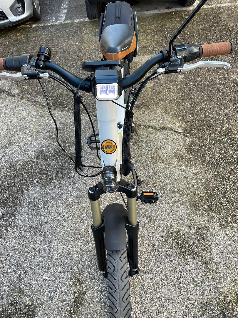 Vélo électrique A2B Metro - Pour Pièces Détachées / Réparation