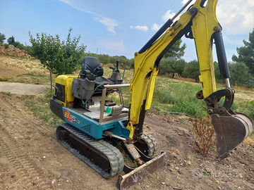 Lavoretti con escavatorino