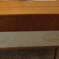 mobile radio con giradischi Grundig anni 60