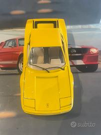 Ferrari testarossa BBURAGO scala 1/18.