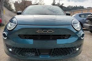 Fiat 600 Hybrid 110 CV DCT MHEV La Prima