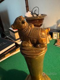 Campana antica indiana