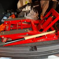 Cric a carrello per auto e moto