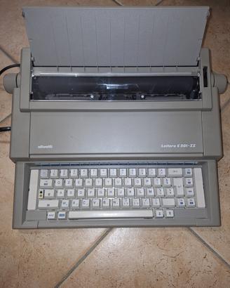 Macchina da scrivere Olivetti elettronica 