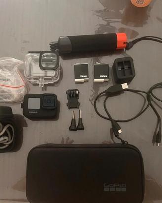GoPro hero 10 black con accessori