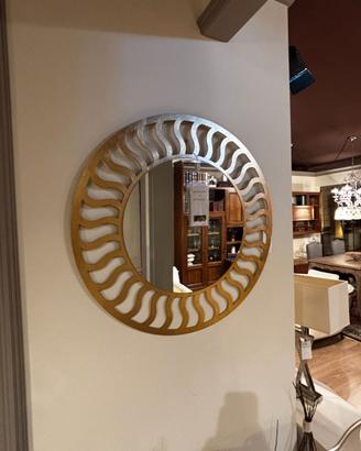 Specchiera foglia oro, taglio laser. Nuovo di expo
